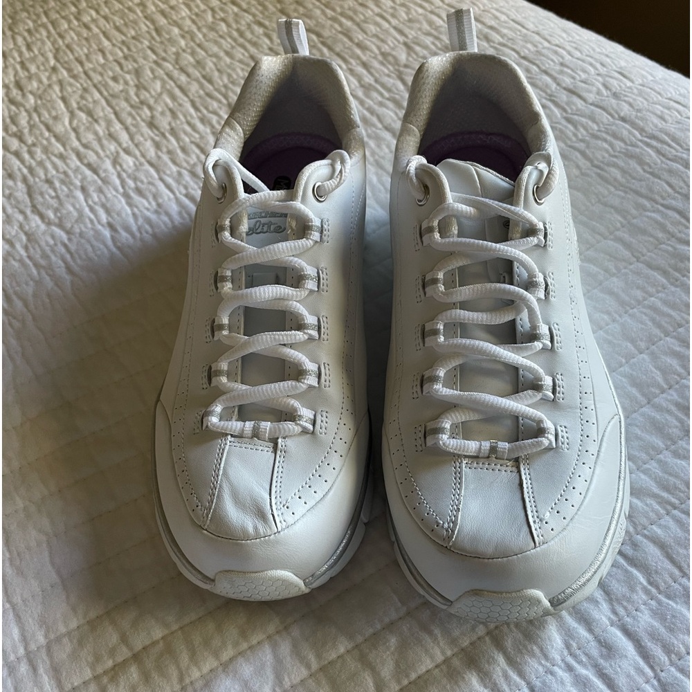 Skechers